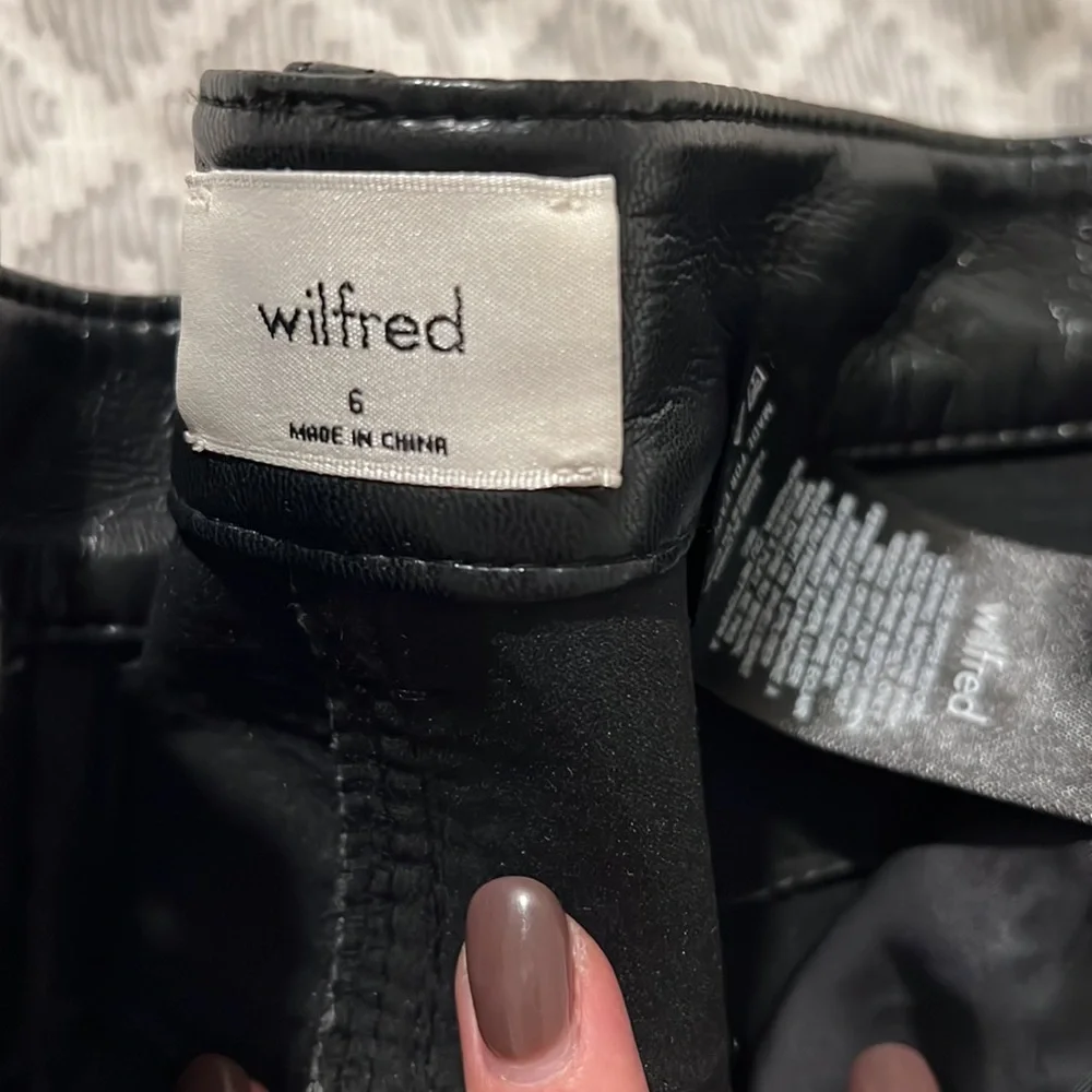Aritzia Wilfred leather pant - Picture 2 of 2